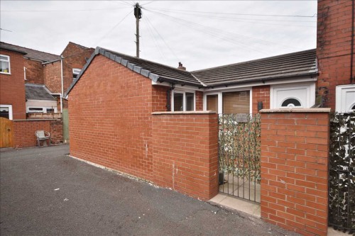 Arrange a viewing for Spendmore Lane, Coppull, Chorley